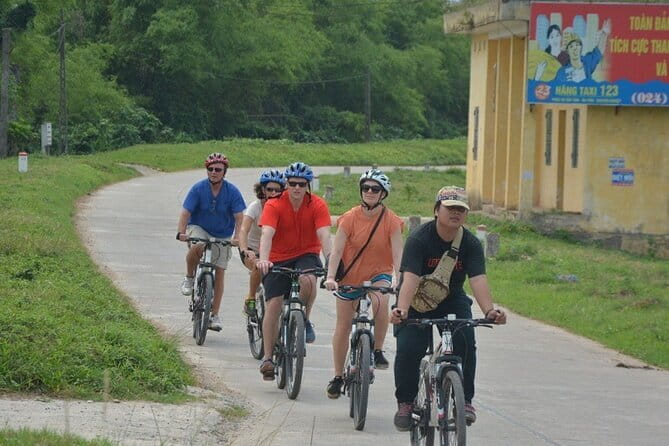 Hanoi Countryside By Bike & Local House and Food Tasting - Co Loa Temple and Citadel (200 BC): History You Can Talk About