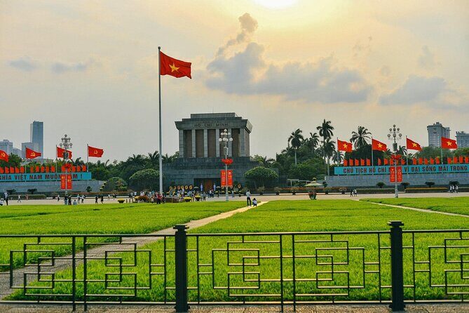 Hanoi Full-Day City Tour: Mausoleum, Temple, Pagoda & Lunch - Tran Quoc Pagoda on West Lake: a calm start that resets your brain
