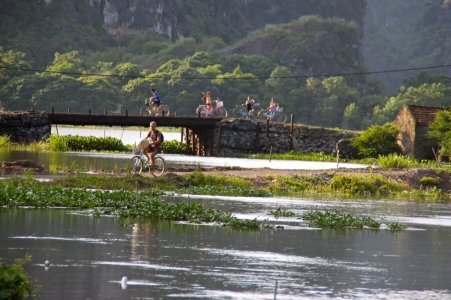 Hanoi: Full Day Guided Tour of Hoa Lu, Tam Coc, and Mua Cave - Cycling Through the Village After Lunch: A Different View of Daily Life