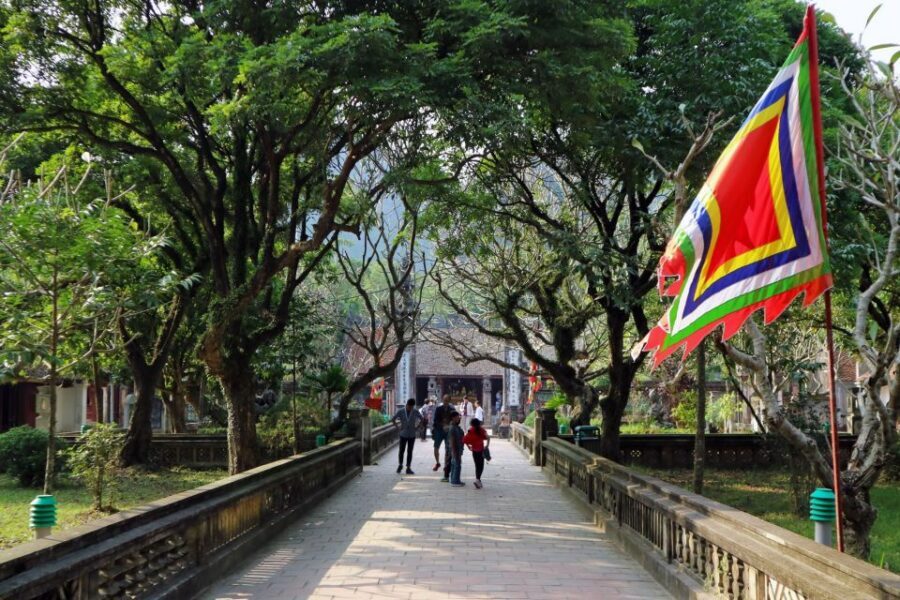 Hanoi: Full Day Guided Tour of Hoa Lu, Tam Coc, and Mua Cave - What You’re Really Paying For With This $48 Price