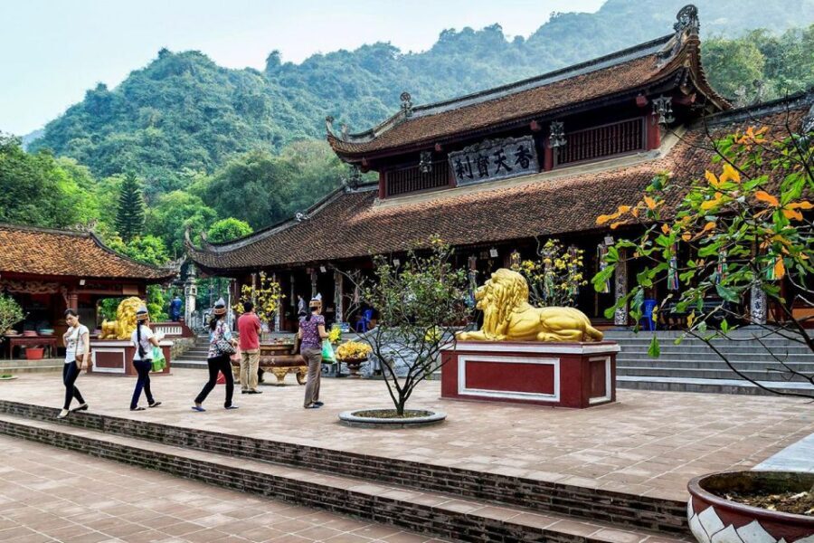Hanoi: Full-Day Pilgrimage to Perfume Pagoda - Logistics that matter more than you think (small group, long day, active time)