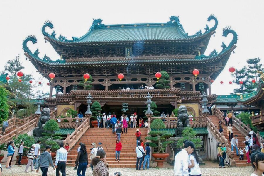 Hanoi: Full-Day Pilgrimage to Perfume Pagoda - Cable car to Huong Tich: the fast route to big drama
