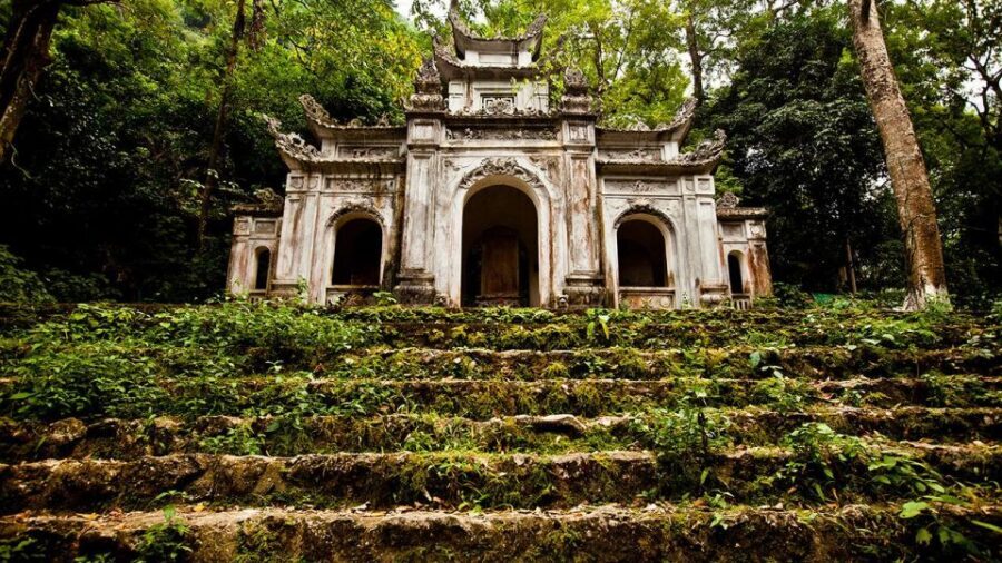 Hanoi: Full-Day Pilgrimage to Perfume Pagoda - Leaving Hanoi early and gliding into the countryside
