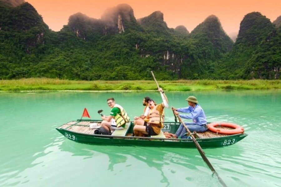 Hanoi: Full Day Tour of Hoa Lu, Tam Coc, and the Mua Cave - Cycling through villages: why the 45 minutes matters
