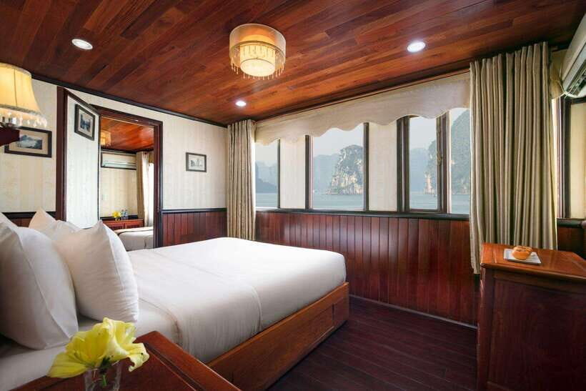 Hanoi: Ha Long & Bai Tu Long Bay 1 or 2-Day Cruise - Halong vs Bai Tu Long: why this route feels calmer