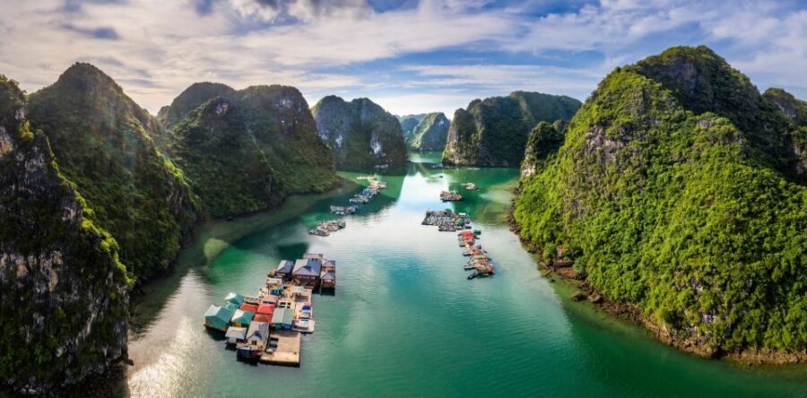 Hanoi Halong Luxury Day Tour with Private Cabin - Lunch With a View: Food Expectations and What to Watch For