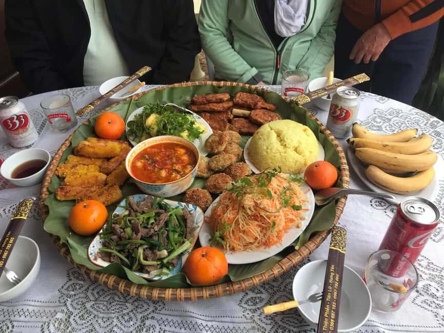 Hanoi: Hat & Incense Village or Lacquer Village SMALL GROUP - Train Street drop-off: how to add it without ruining the craft day