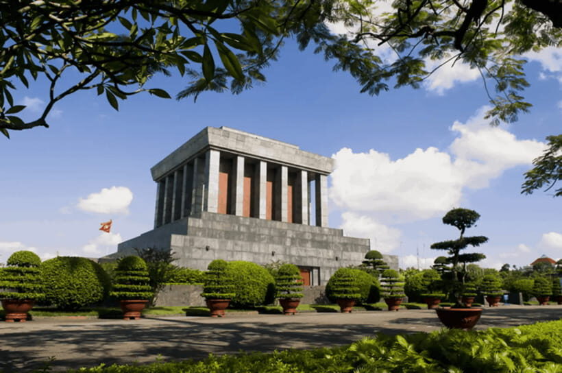 Hanoi: Highlights, Incense Village, Hat Crafting Guided Tour - Ho Chi Minh Mausoleum and Presidential Palace: Dress Code + Closure Days