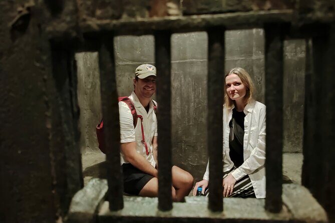 Hanoi Hoa Lo Prison and War museums Tour - Guides Matter Here: How Names Like Nam or Van Change the Day