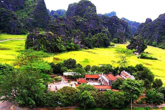 Hanoi - Hoa Lu - Tam Coc - Mua Cave - 1 Day Tour. By Luxury Limousine From Hanoi - Tam Coc boat trip: seeing three caves without the work