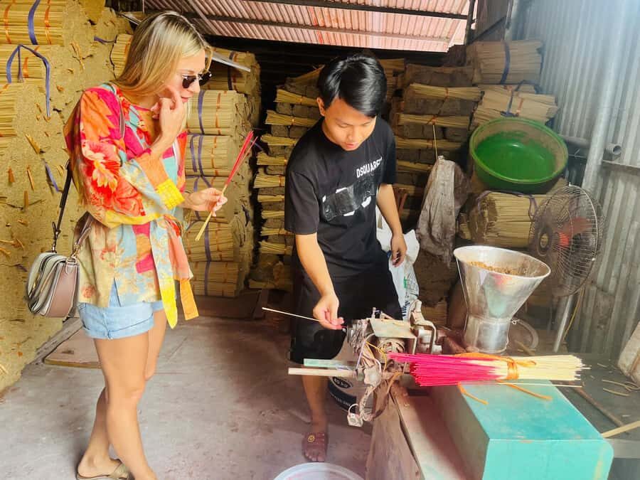 Hanoi: Incense Village, Conical Hat, & Embroidery Tour - Train Street timing: coffee, photos, and managing the last mile