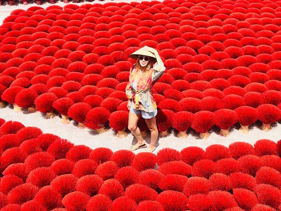 Hanoi: Incense Village, Conical Hat, & Van Phuc Silk Tour - Chuong Conical Hat Village: Painting Your Own Souvenir (Without Feeling Like a Show)