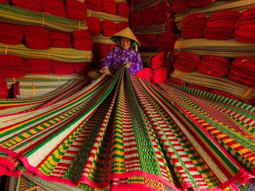 Hanoi: Incense Village, Hat Village or Weave Mat SMALL GROUP - Quang Phu Cau Incense Village: Family Workshops, Real Hands, and a Factory View