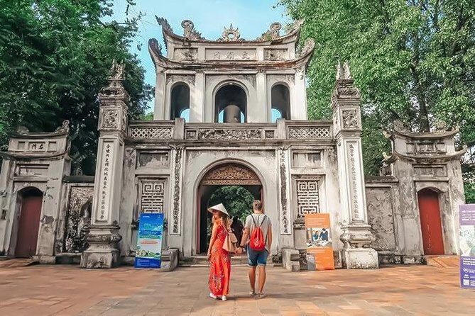 ️ Hanoi Instagram Tour: Most Famous Spots (Private & All-Inclusive) - Stop 4: Hoàn Kiếm area and Cầu Thê Húc for classic “postcard Hanoi”