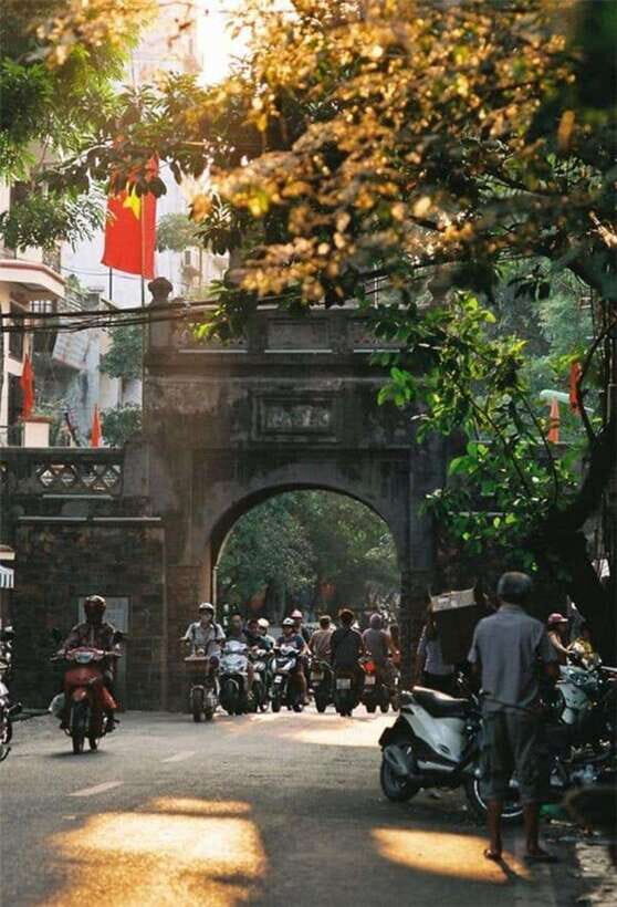 Hanoi Jeep Adventure: A Cultural Journey - Backstreet Hanoi: alleyways, local stories, and the real rhythm