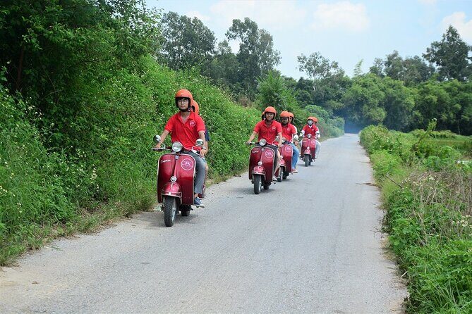 Hanoi Jeep Food Tour Led By Women - Train-street coffee area and Bun Cha: the main food moment