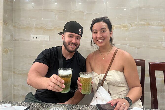 Hanoi Local Fresh Beer and Culinary Tour with Train Street Visit - A 3-hour Hanoi beer crawl in the Old Quarter