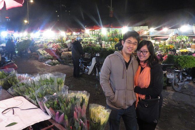 Hanoi Local Market Discovery - Long Bien Agricultural Market and the pace of early trade