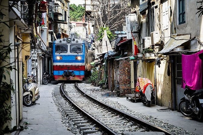 Hanoi Michelin Star Street Food Walking Tour & Train-Street - Bún Chả Đắc Kim: grilling flavors and the Hanoi classic