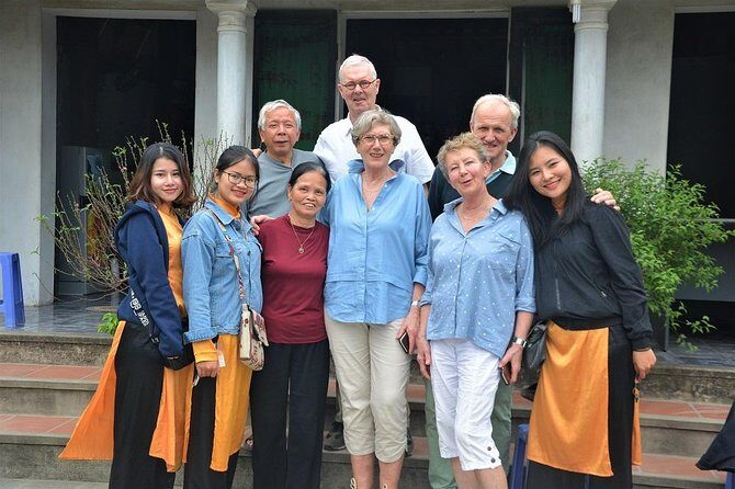 Hanoi Motorbike Food Tours: Hanoi Motorbike Tours Led By Women - Stop 3: Hồ Trúc Bạch for bun cha and West Lake views