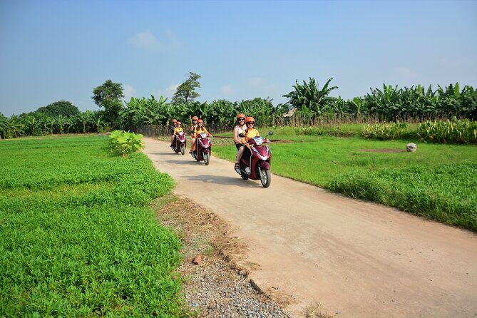 Hanoi Motorbike Led By Women: Hanoi Countryside Motorbike Tours - Long Biên to an 800-year-old village: bonsai, tea, and a family home