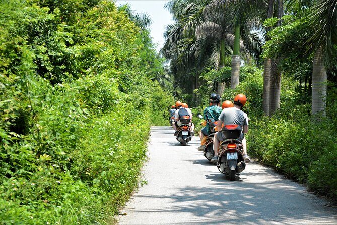 Hanoi Motorbike Led By Women: Hanoi Countryside Motorbike Tours - Hồ Trúc Bạch and the local restaurant meal: egg coffee time