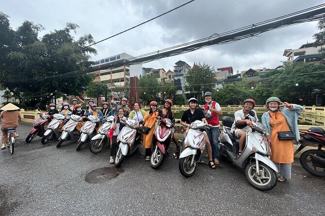Hanoi Motorbike Tour Led By Women - Long Bien Bridge: the symbol stop with big views