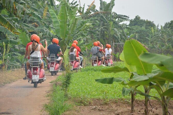Hanoi Motorbike Tours: Hanoi City Motorbike Tours Led By Women - West Lake calm and the Duờng Tau stretch