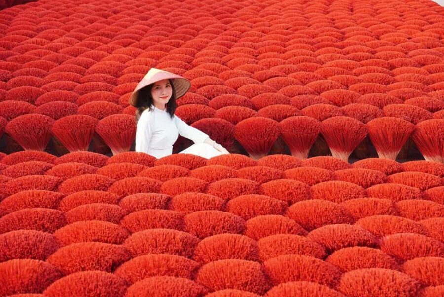 Hanoi Nhan Hien Sculpture Village or Hat and Incense Village - Should you book the Hanoi Nhan Hien and Hat and Incense Village tour?