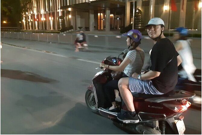 Hanoi Nightlife Food Tour By Motorbikes - Why a scooter food tour works so well in Hanoi at night