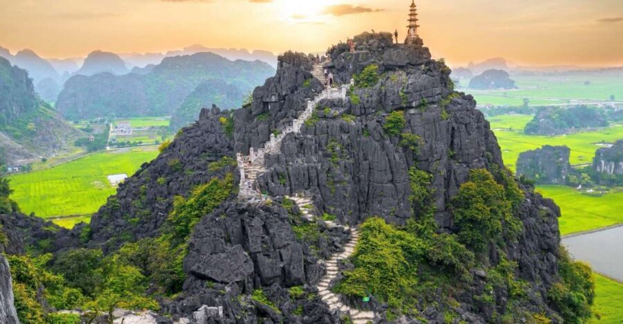 Hanoi: Ninh Binh Day Trip Visit Hoa Lu, Tam Coc & Mua Cave - Hoa Lu Ancient Capital: stepping into Vietnam’s 10th–11th century story