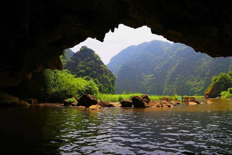 Hanoi: Ninh Binh small group day tour by luxury dcar 9-seats - Timing, weather, and why the day can feel rushed