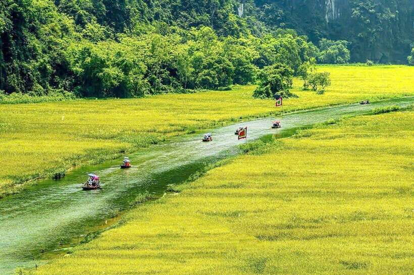 Hanoi: Ninh Binh, Tam Coc, Mua Cave & Hoa Lu with cycling - How the Day Trip From Hanoi Actually Feels