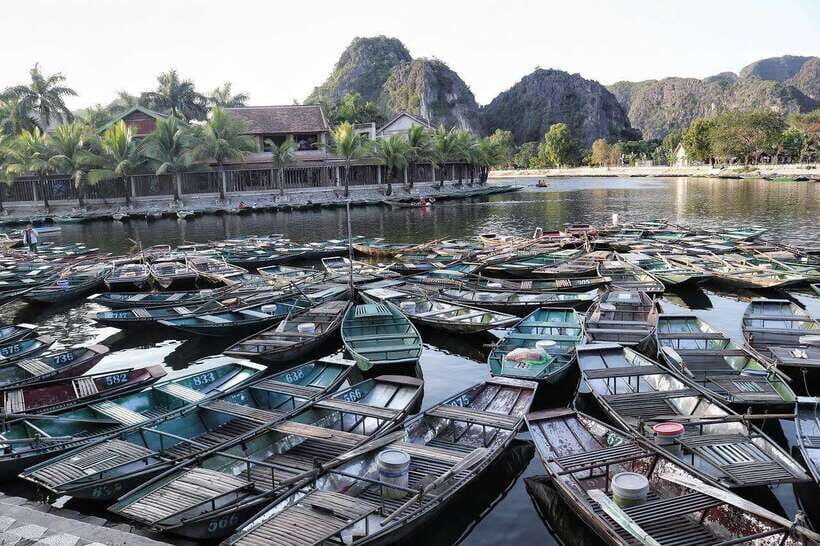 Hanoi: Ninh Binh, Tam Coc, Mua Cave & Hoa Lu with cycling - Tam Coc Boat Ride: The Best Way to See the River