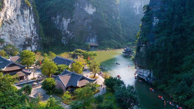 Hanoi: Ninh Binh Tour Hoa Lu, Trang An & Mua Cave & Van Long - The Mua Cave Stair Climb: 500 Steps With a View Reward