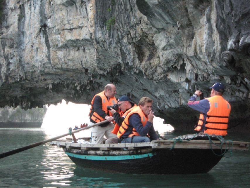 Hanoi/Ninh Binh:3 Day 2 Night Bai Tu Long Bay Luxury Junk - Day 1: Halong Bay Meets Bai Tu Long and Your First Kayak