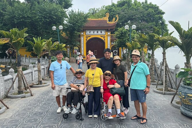 Hanoi: Old Quarter and French Quarter Walking Food Tour - Price and logistics: what to expect for $25 and a small group