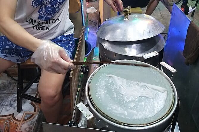 Hanoi Old Quarter Private Street Food Walking Tour - Price and value: what $37 buys you in Hanoi terms