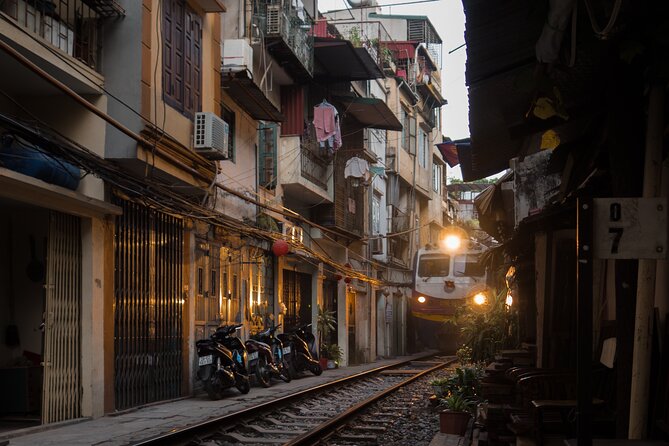 Hanoi On the Tracks Photo Tour - Key things you’ll notice on this tour