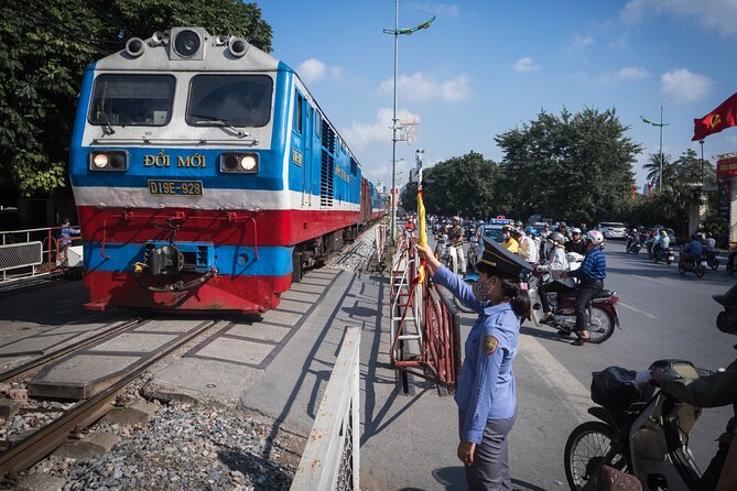 Hanoi On the Tracks Photo Tour - Who should book this Hanoi on the Tracks photo tour