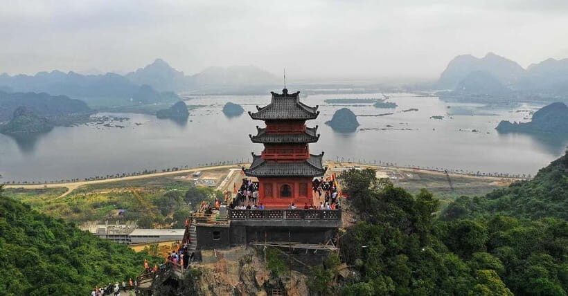Hanoi: Perfume Pagoda Day Tour with Boat Ride & Cave Visit - Huong Tich Cave: The Main Temple Stop and Your Walk vs. Cable Car Choice