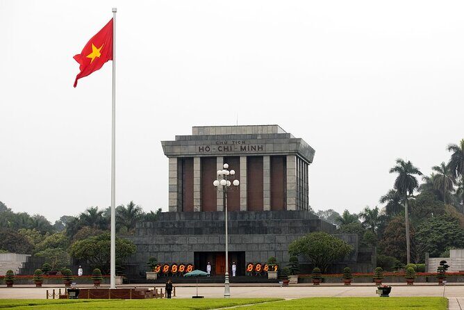 Hanoi Private Day Tour: Hidden Gems, Hoa Lo Prison, Train Street - French Hanoi flavor at the Opera House and around Hoàn Kiếm