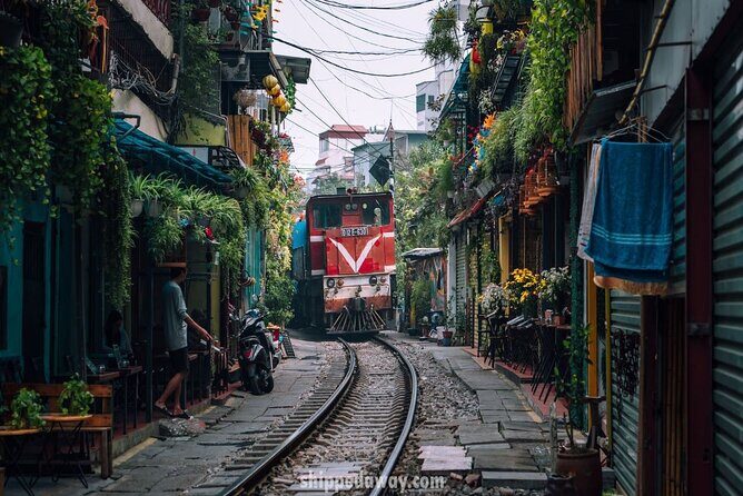 Hanoi Private Day Tour: Hidden Gems, Hoa Lo Prison, Train Street - Guide and driver: what makes the day feel smooth