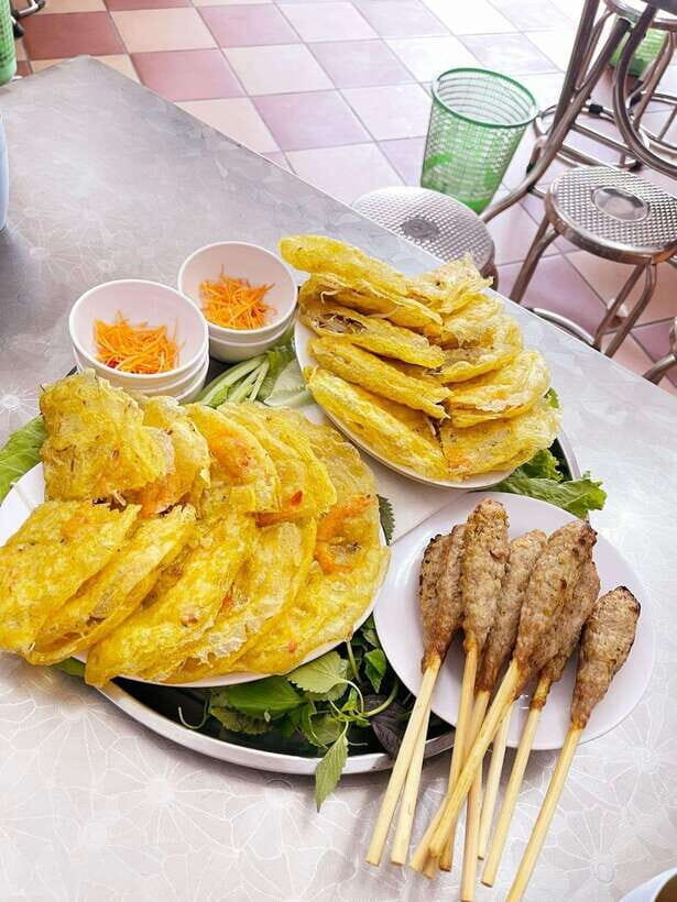 Hanoi: Private Motorbike Tour with Highlight Local Food - Price and value: what $52 buys in a private motorbike format