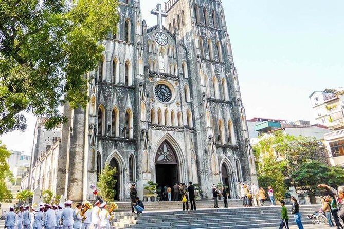 Hanoi Private Tour: Hidden Corners, Train Street, Incense Village - Hoan Kiem Lake and Ngoc Son Temple: where Hanoi slows down