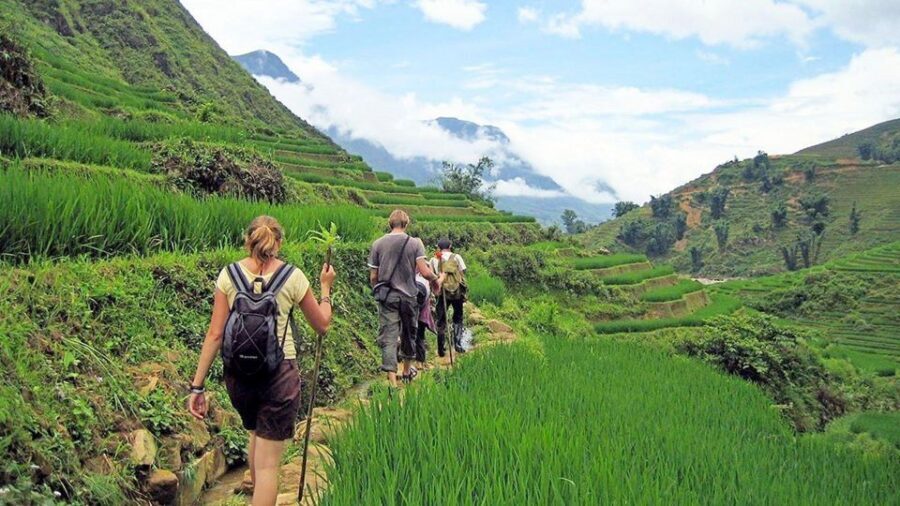 Hanoi: Sapa Trekking 2 Days 1 Night - Sleeper Bus from Hanoi - Hanoi pickup and the sleeper bus reality check