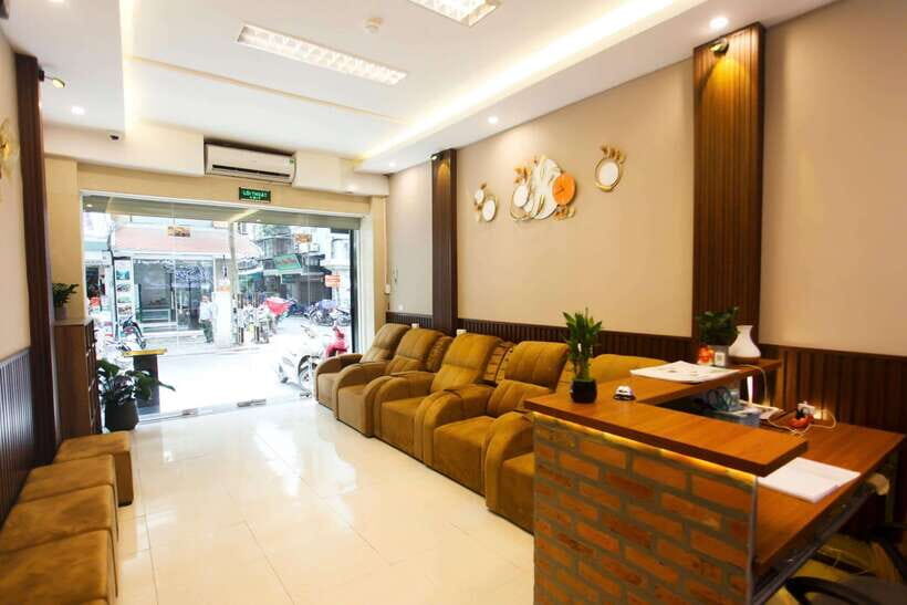 Hanoi Spa Old Quarter : Herbal Shampoo &Head Massage 90' - Thong Kinh Lac: The Neck and Shoulder Physical Therapy Portion