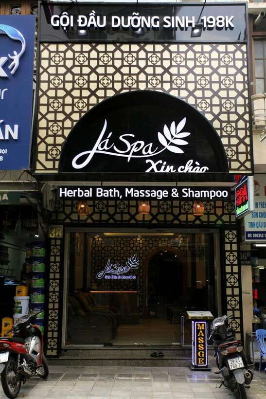 Hanoi Spa Old Quarter : Herbal Shampoo &Head Massage 90' - Where You Can Use Your Voucher in Hanoi (Three Convenient La Spa Options)