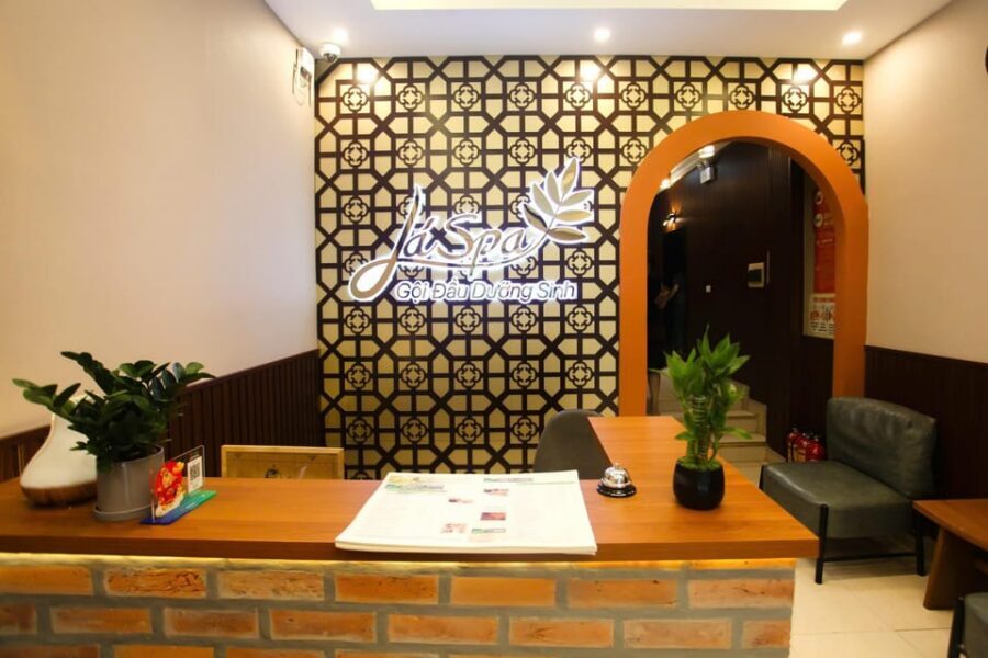 Hanoi Spa Old Quarter - Nourishing Shampoo- Head Massage 60' - Who should book (and who should skip)