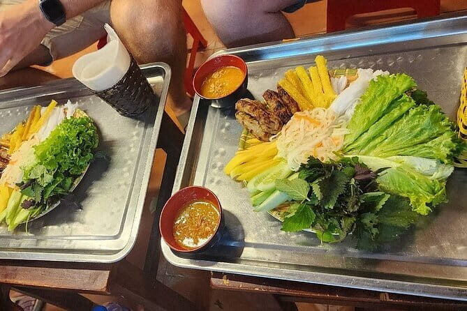 Hanoi Street Food Customized Walking Tour - Why this 6-person Hanoi street food walk actually feels manageable